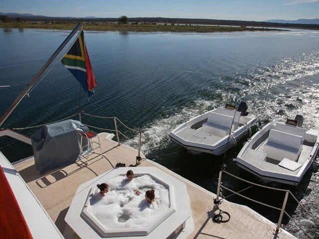 Shayamanzi Houseboat Rentals - KwaZulu-Natal