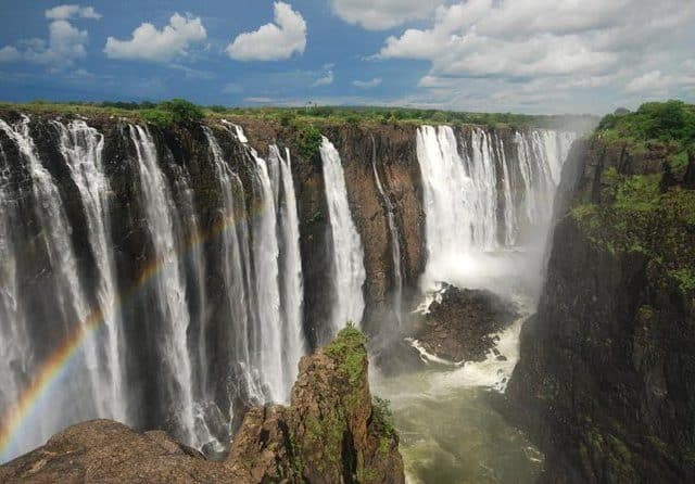 3-Day Victoria Falls Tour with Round-Trip Flight from Johannesburg