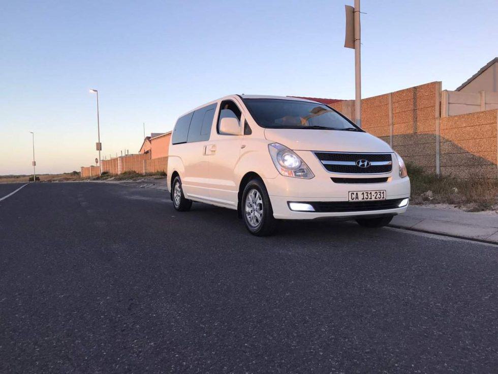 Shuttle Service From Stellenbosch to Aquila Game Reserve