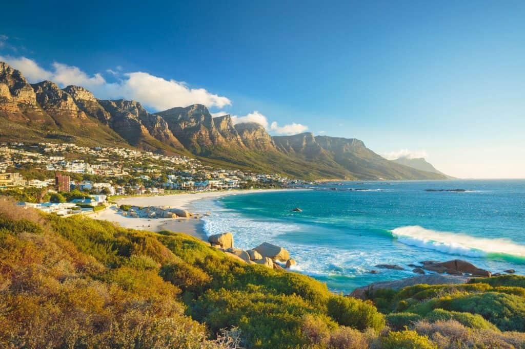 The Best Shuttle Service from Cape Town Airport to Hout Bay